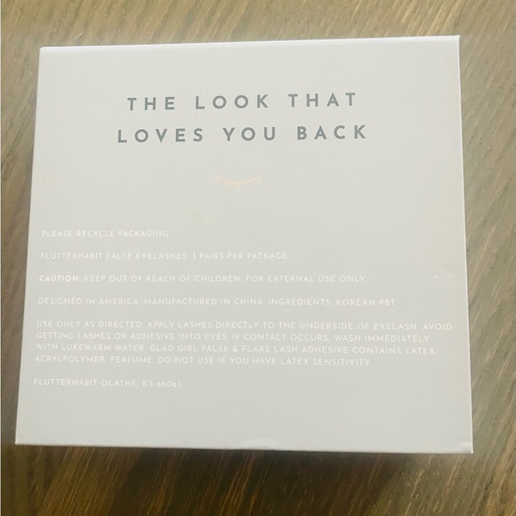 Flutter Habit Shorties Faux Mink Eyelashes - Picture 2 of 3